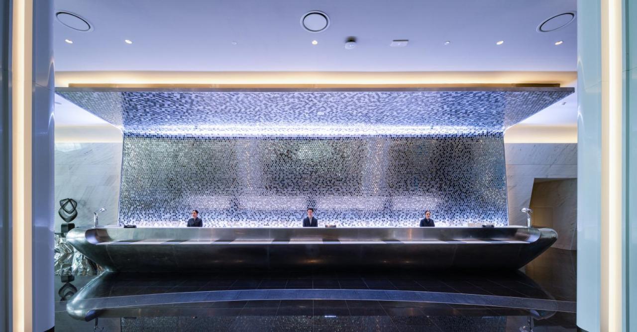 Grande Centre Point Space Pattaya Exterior photo The lobby of the hotel