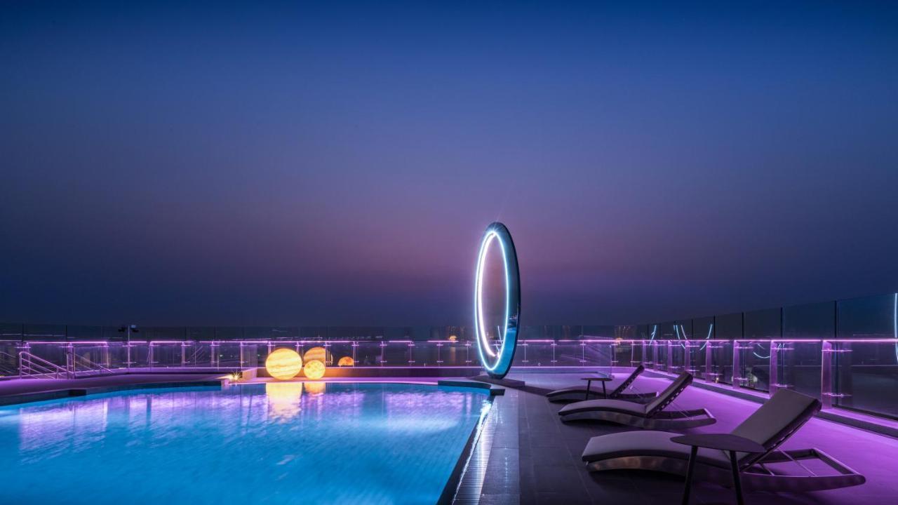 Grande Centre Point Space Pattaya Exterior photo The Sky Pool at the InterContinental Belgrade
