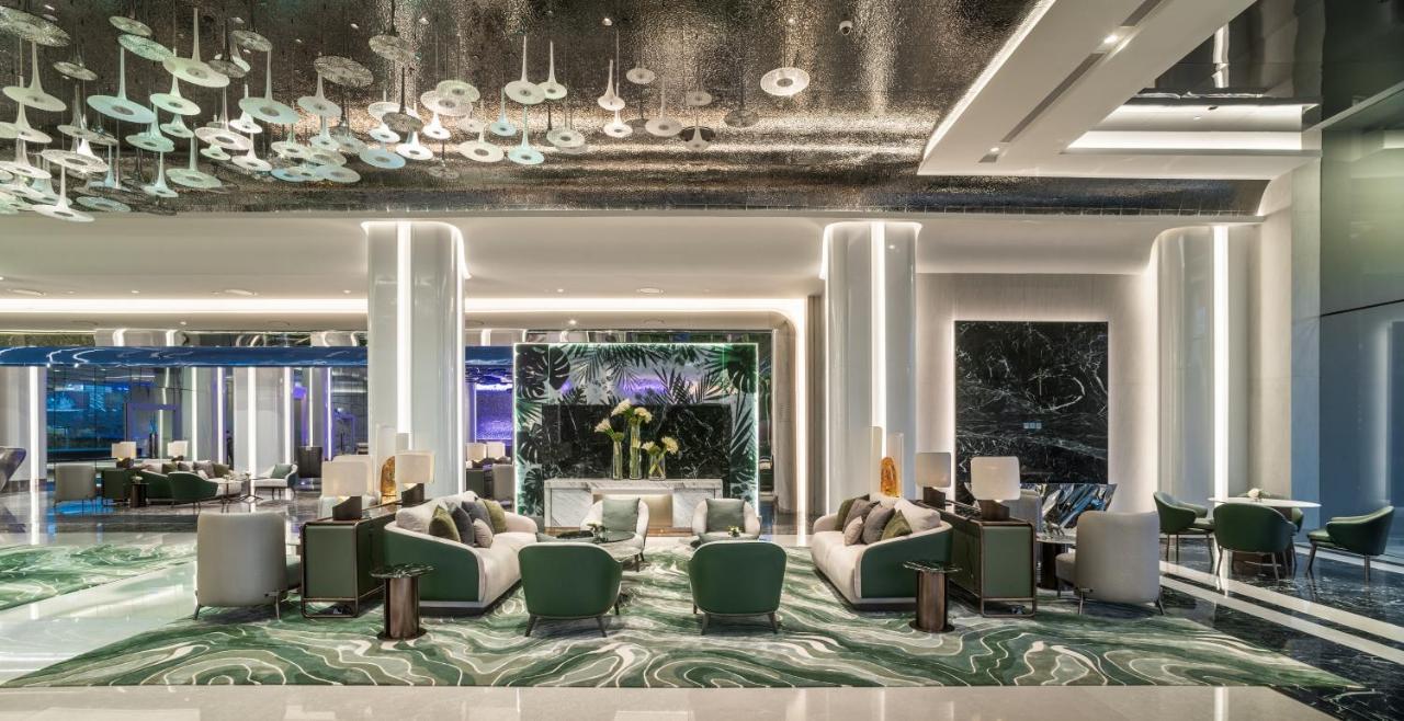 Grande Centre Point Space Pattaya Exterior photo The lobby of the hotel