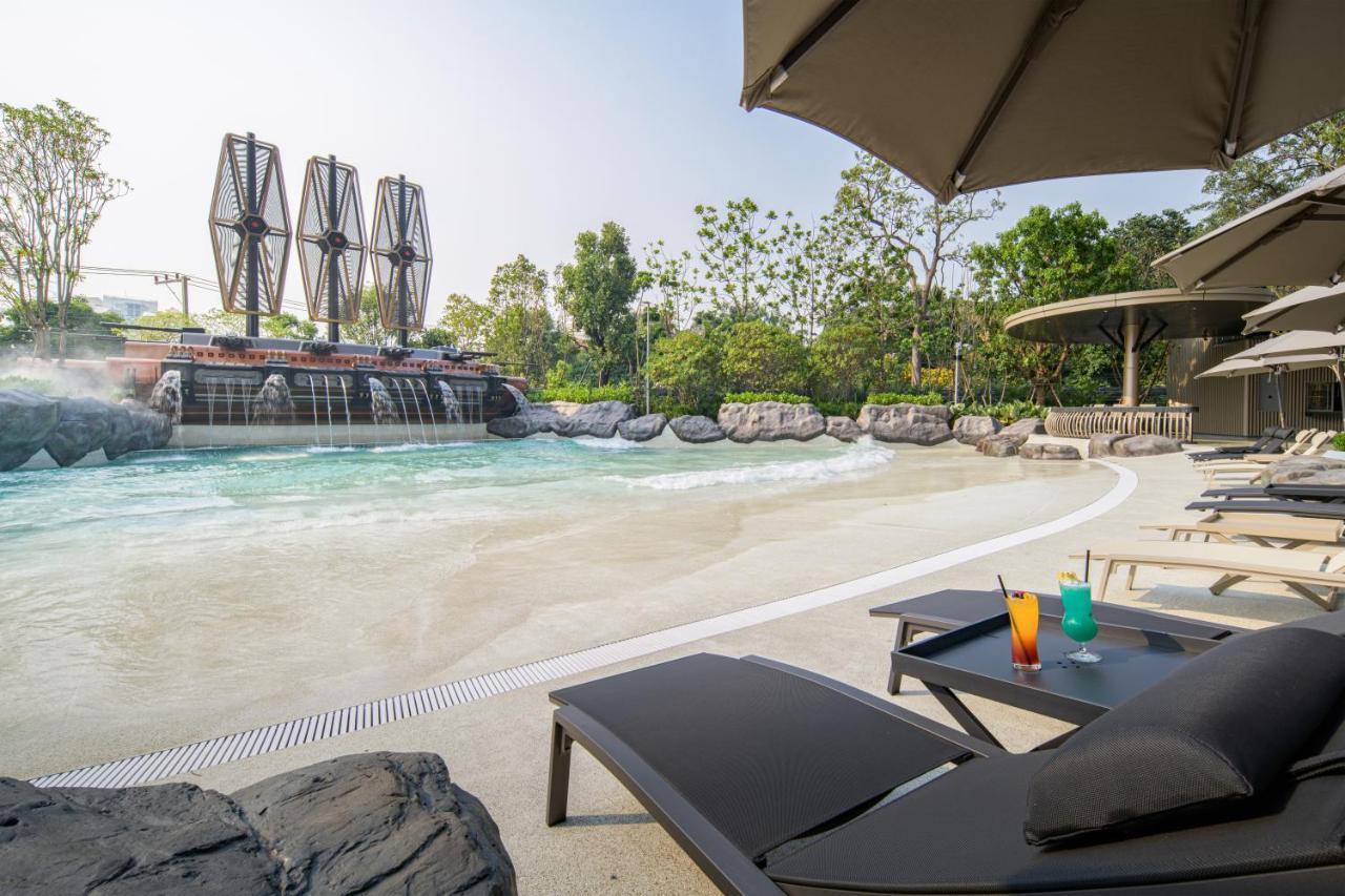 Grande Centre Point Space Pattaya Exterior photo The beach at the resort