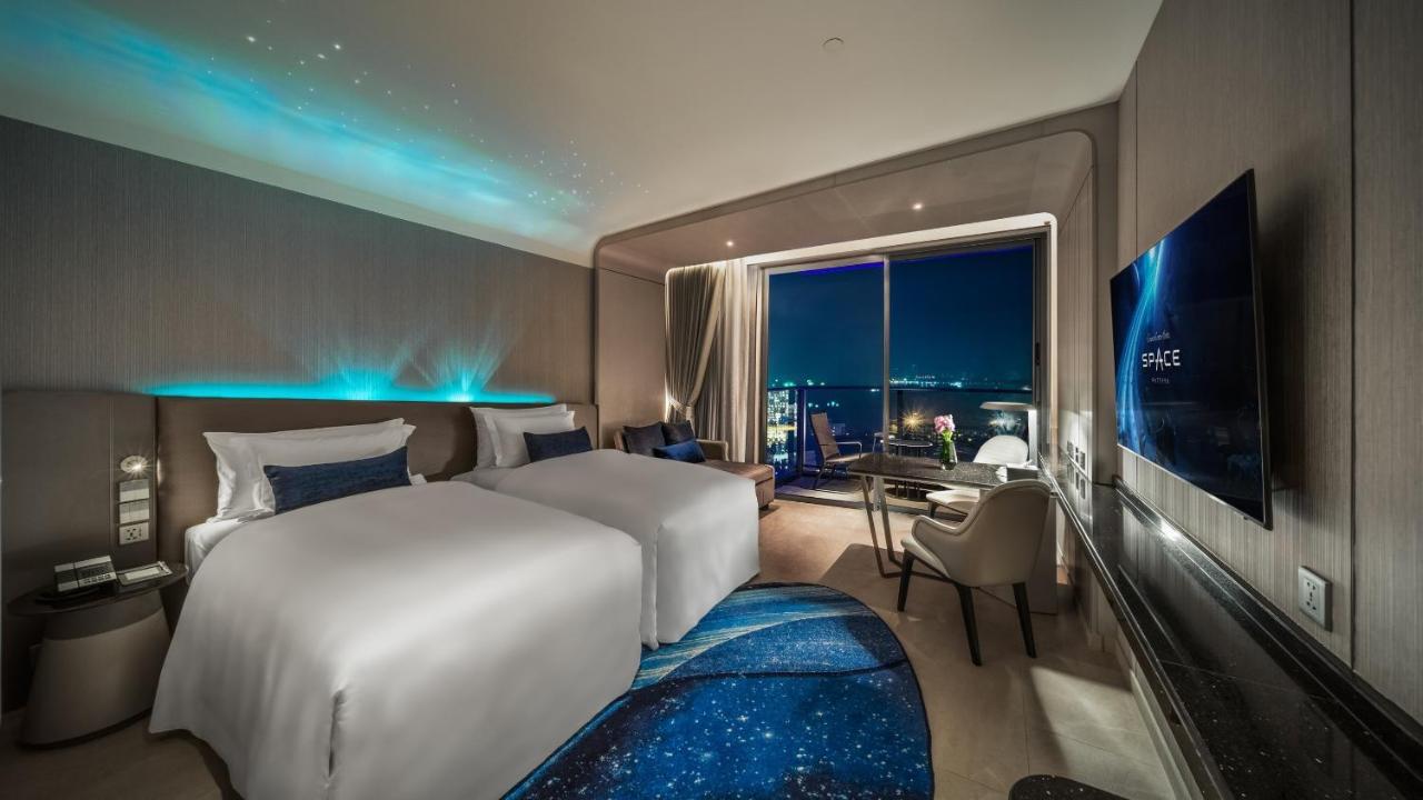 Grande Centre Point Space Pattaya Exterior photo